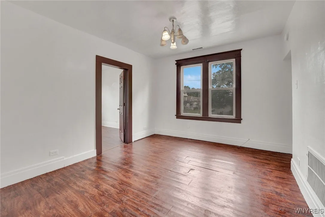 214 Ludington Street, Buffalo, New York 14206, Buffalo, New York 14206, 9 Bedrooms Bedrooms, ,3 BathroomsBathrooms,Residential,For Sale,214 Ludington Street, Buffalo, New York 14206,B1618733