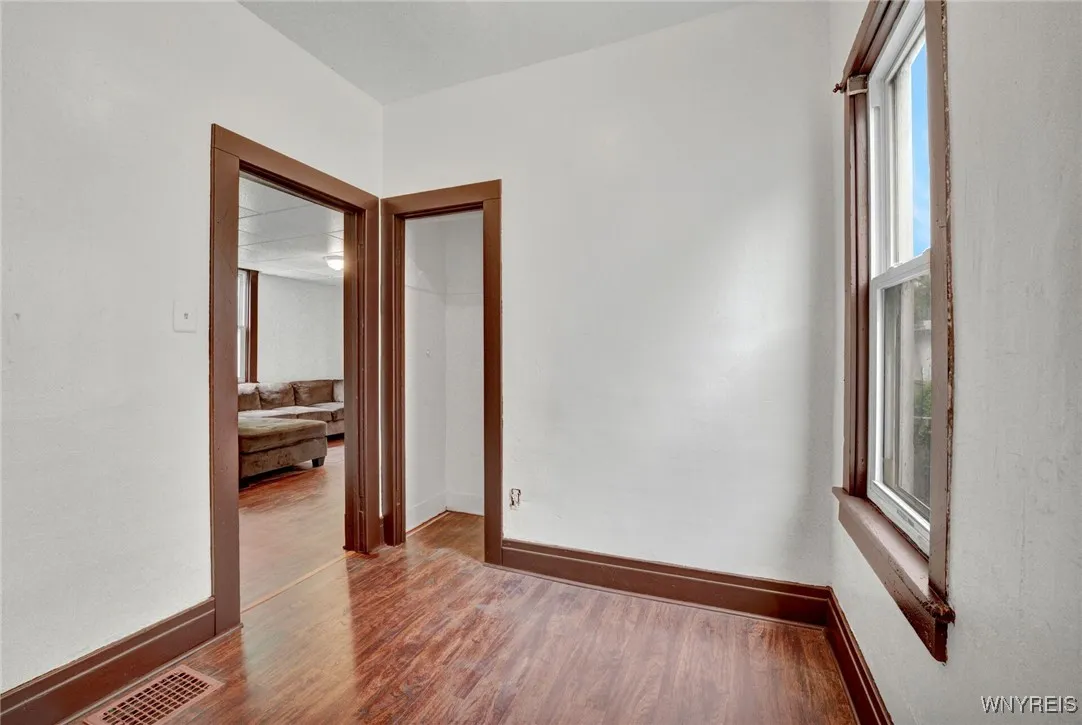 214 Ludington Street, Buffalo, New York 14206, Buffalo, New York 14206, 9 Bedrooms Bedrooms, ,3 BathroomsBathrooms,Residential,For Sale,214 Ludington Street, Buffalo, New York 14206,B1618733