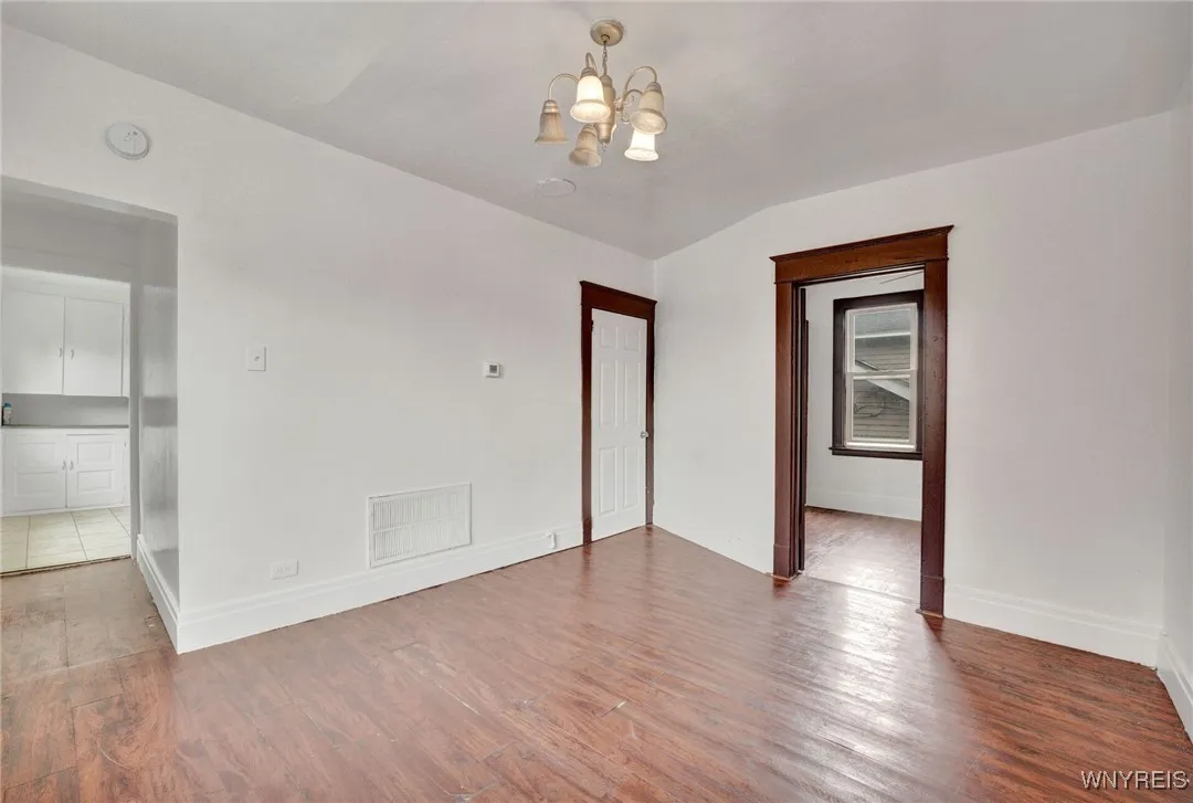 214 Ludington Street, Buffalo, New York 14206, Buffalo, New York 14206, 9 Bedrooms Bedrooms, ,3 BathroomsBathrooms,Residential,For Sale,214 Ludington Street, Buffalo, New York 14206,B1618733