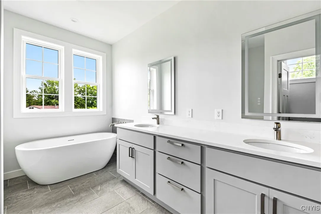 Primary suite bath.