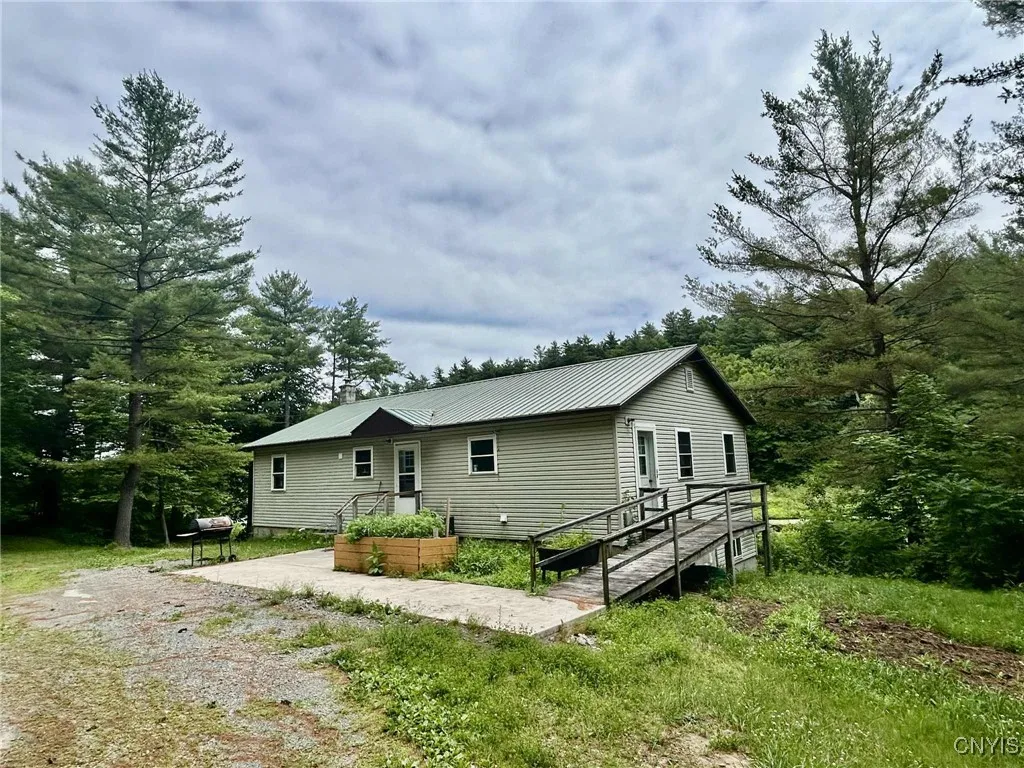 47382 State Highway 37, Alexandria, New York 13646, Alexandria, New York 13646, 2 Bedrooms Bedrooms, 4 Rooms Rooms,2 BathroomsBathrooms,Residential,For Sale,47382 State Highway 37, Alexandria, New York 13646,S1618766