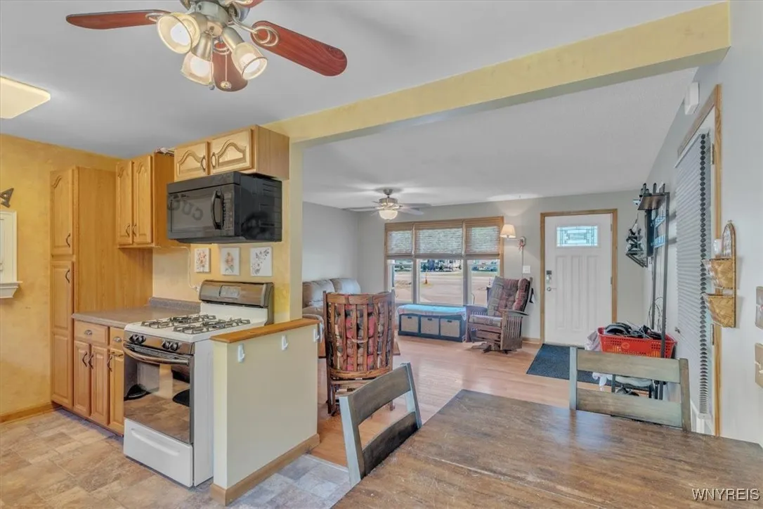 3220 Millersport Highway, Amherst, New York 14068, Amherst, New York 14068, 3 Bedrooms Bedrooms, 5 Rooms Rooms,1 BathroomBathrooms,Residential,Closed,3220 Millersport Highway, Amherst, New York 14068,0,B1612788
