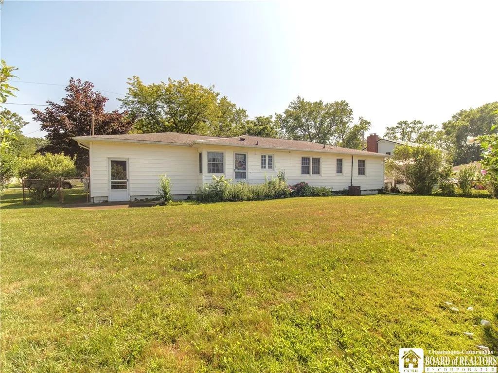 14 Wilson Avenue, Dunkirk, New York 14048, Dunkirk, New York 14048, 3 Bedrooms Bedrooms, 6 Rooms Rooms,1 BathroomBathrooms,Residential,For Sale,14 Wilson Avenue, Dunkirk, New York 14048,R1617524