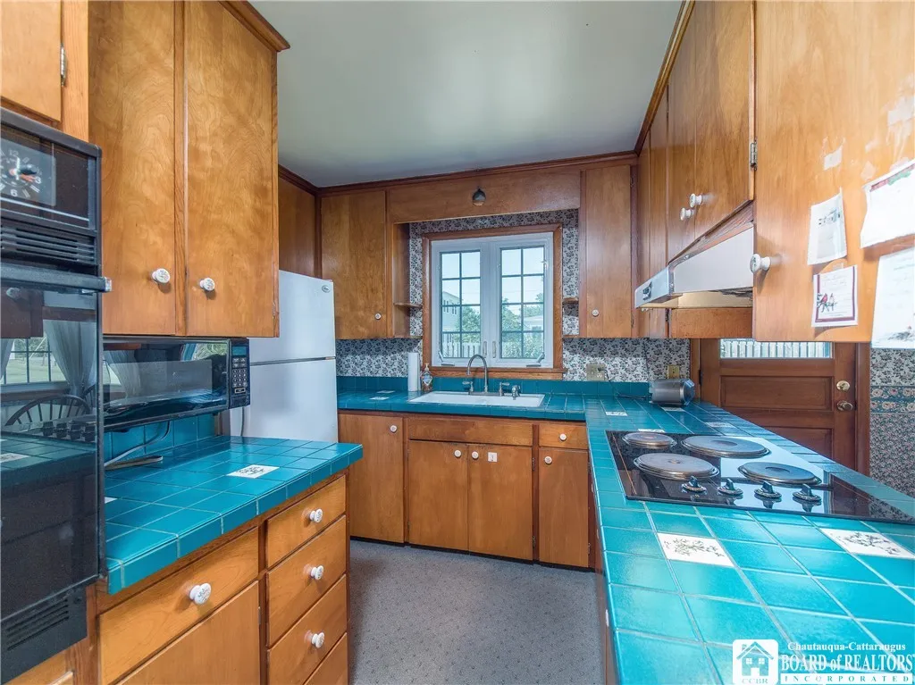 14 Wilson Avenue, Dunkirk, New York 14048, Dunkirk, New York 14048, 3 Bedrooms Bedrooms, 6 Rooms Rooms,1 BathroomBathrooms,Residential,For Sale,14 Wilson Avenue, Dunkirk, New York 14048,R1617524