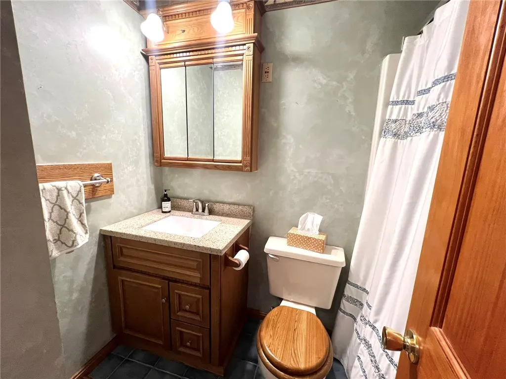 84 Park Terrace, Horseheads, New York 14845, Horseheads, New York 14845, 4 Bedrooms Bedrooms, 10 Rooms Rooms,2 BathroomsBathrooms,Residential,For Sale,84 Park Terrace, Horseheads, New York 14845,R1618819