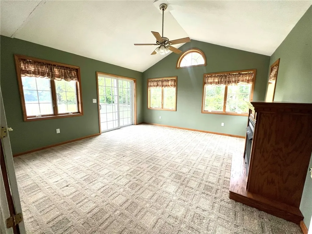 84 Park Terrace, Horseheads, New York 14845, Horseheads, New York 14845, 4 Bedrooms Bedrooms, 10 Rooms Rooms,2 BathroomsBathrooms,Residential,For Sale,84 Park Terrace, Horseheads, New York 14845,R1618819