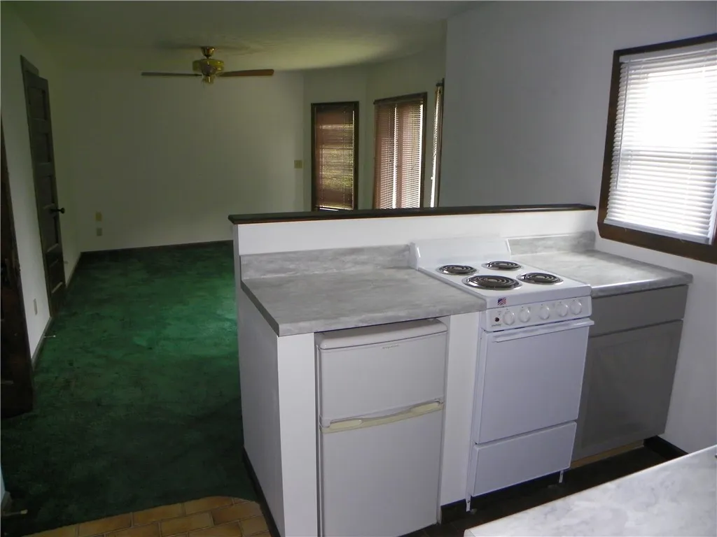 202 apt 1