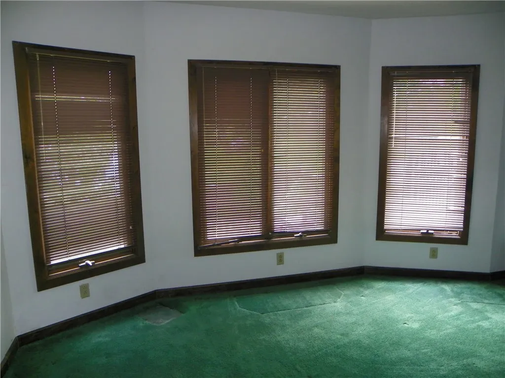 202 apt 1