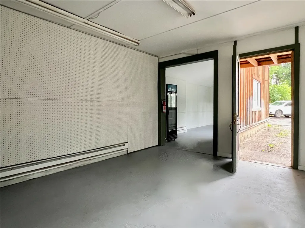 128 Chestnut Street, Oneonta, New York 13820, Oneonta, New York 13820, ,Commercial Sale,For Sale,128 Chestnut Street, Oneonta, New York 13820,R1617989