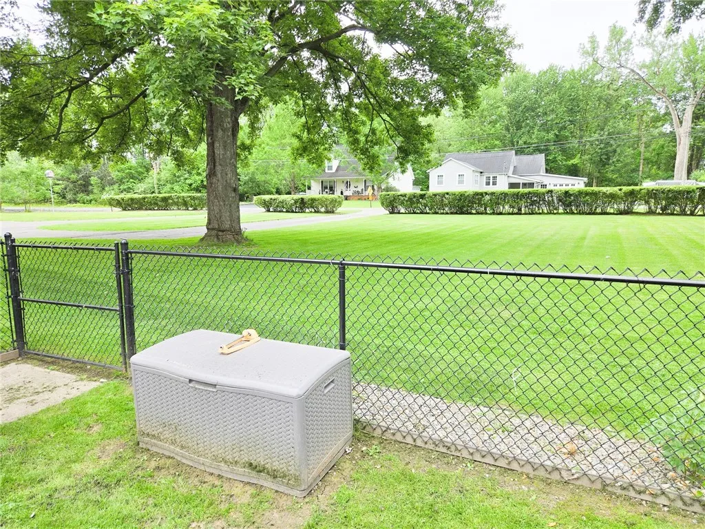 51 Second Avenue, Owasco, New York 13021, Owasco, New York 13021, 3 Bedrooms Bedrooms, 7 Rooms Rooms,2 BathroomsBathrooms,Residential,For Sale,51 Second Avenue, Owasco, New York 13021,R1616783