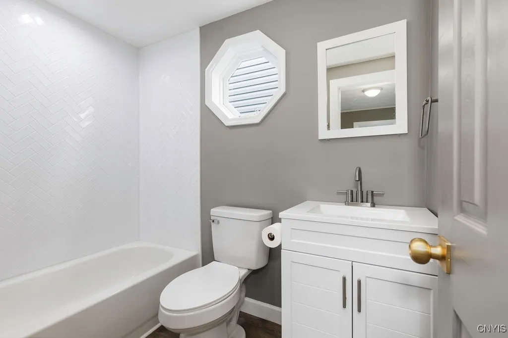 303 Diamond Street, Lenox, New York 13032, Lenox, New York 13032, 3 Bedrooms Bedrooms, 6 Rooms Rooms,1 BathroomBathrooms,Residential,For Sale,303 Diamond Street, Lenox, New York 13032,S1618857