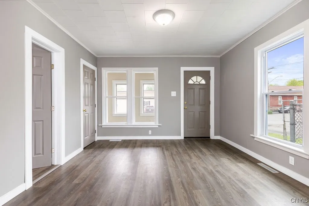 303 Diamond Street, Lenox, New York 13032, Lenox, New York 13032, 3 Bedrooms Bedrooms, 6 Rooms Rooms,1 BathroomBathrooms,Residential,For Sale,303 Diamond Street, Lenox, New York 13032,S1618857