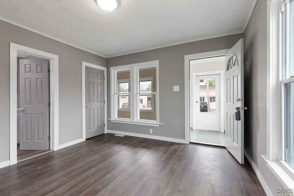 303 Diamond Street, Lenox, New York 13032, Lenox, New York 13032, 3 Bedrooms Bedrooms, 6 Rooms Rooms,1 BathroomBathrooms,Residential,For Sale,303 Diamond Street, Lenox, New York 13032,S1618857