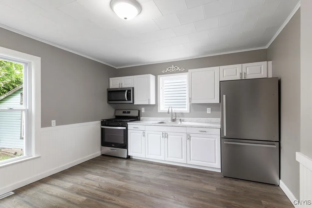 303 Diamond Street, Lenox, New York 13032, Lenox, New York 13032, 3 Bedrooms Bedrooms, 6 Rooms Rooms,1 BathroomBathrooms,Residential,For Sale,303 Diamond Street, Lenox, New York 13032,S1618857