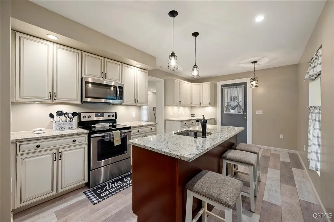 15 Franklin Avenue, Kirkland, New York 13323, Kirkland, New York 13323, 4 Bedrooms Bedrooms, 8 Rooms Rooms,2 BathroomsBathrooms,Residential,For Sale,15 Franklin Avenue, Kirkland, New York 13323,S1618718