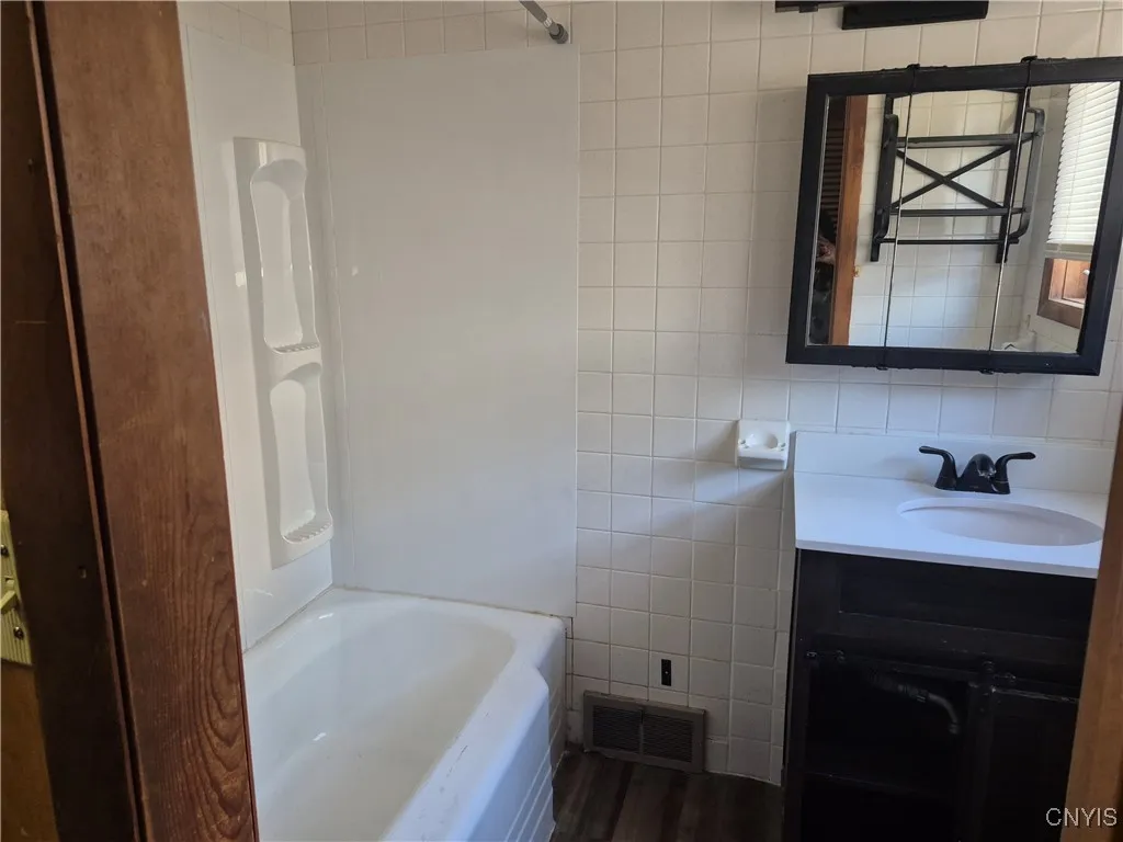 313 West 3rd Street South, Fulton, New York 13069, Fulton, New York 13069, 4 Bedrooms Bedrooms, 8 Rooms Rooms,2 BathroomsBathrooms,Residential,For Sale,313 West 3rd Street South, Fulton, New York 13069,S1618885