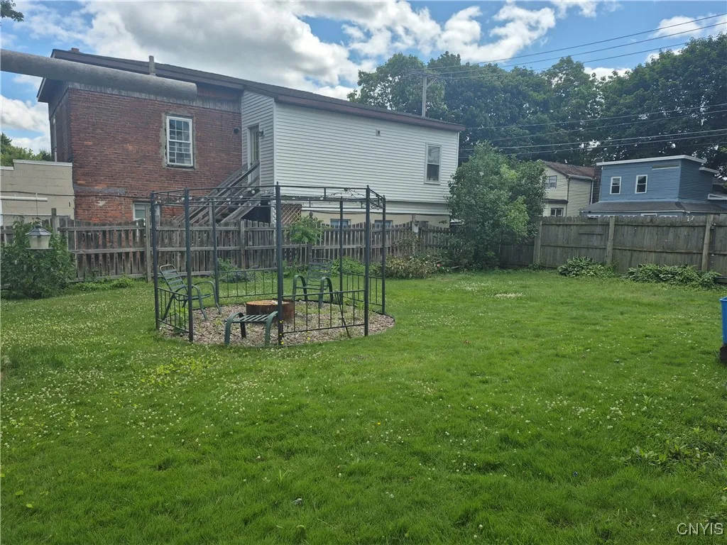 313 West 3rd Street South, Fulton, New York 13069, Fulton, New York 13069, 4 Bedrooms Bedrooms, 8 Rooms Rooms,2 BathroomsBathrooms,Residential,For Sale,313 West 3rd Street South, Fulton, New York 13069,S1618885