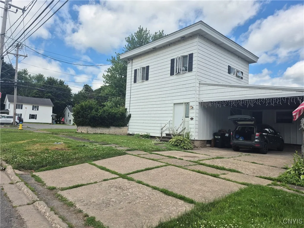 313 West 3rd Street South, Fulton, New York 13069, Fulton, New York 13069, 4 Bedrooms Bedrooms, 8 Rooms Rooms,2 BathroomsBathrooms,Residential,For Sale,313 West 3rd Street South, Fulton, New York 13069,S1618885