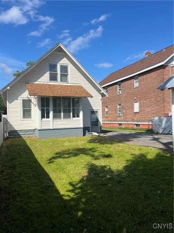 422 James Street, Utica, New York 13501, Utica, New York 13501, 4 Bedrooms Bedrooms, 9 Rooms Rooms,2 BathroomsBathrooms,Residential,For Sale,422 James Street, Utica, New York 13501,S1618151