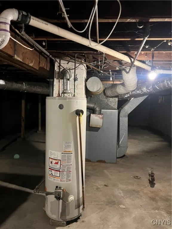 422 James Street, Utica, New York 13501, Utica, New York 13501, 4 Bedrooms Bedrooms, 9 Rooms Rooms,2 BathroomsBathrooms,Residential,For Sale,422 James Street, Utica, New York 13501,S1618151