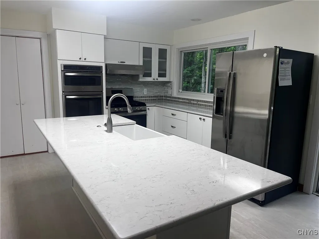 4405 Jack In The Pulpit Circle, Pompey, New York 1, Pompey, New York 13104, 5 Bedrooms Bedrooms, 10 Rooms Rooms,3 BathroomsBathrooms,Residential Lease,For Rent,4405 Jack In The Pulpit Circle, Pompey, New York 1,S1618534