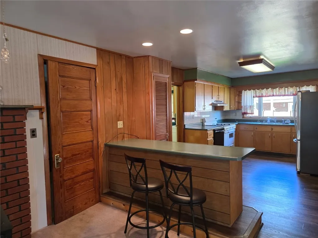 77 Vestal Avenue, Hancock, New York 13783, Hancock, New York 13783, 3 Bedrooms Bedrooms, 8 Rooms Rooms,2 BathroomsBathrooms,Residential,For Sale,77 Vestal Avenue, Hancock, New York 13783,R1618873