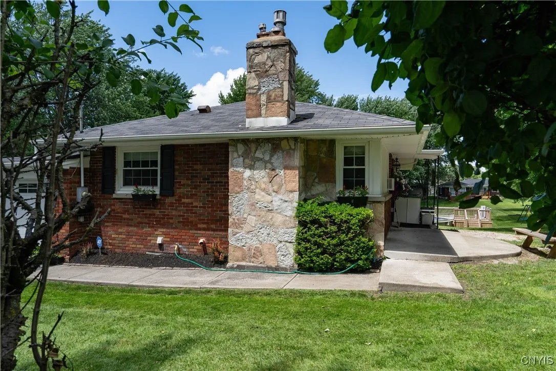 266 Chestnut Street, Watertown City, New York 1360, Watertown City, New York 13601, 3 Bedrooms Bedrooms, 9 Rooms Rooms,1 BathroomBathrooms,Residential,For Sale,266 Chestnut Street, Watertown City, New York 1360,S1617787