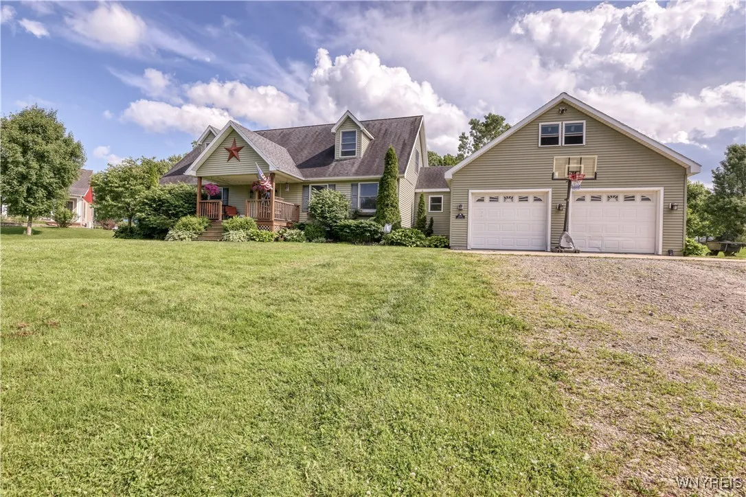 6149 Fairview Lane, Great Valley, New York 14741, Great Valley, New York 14741, 4 Bedrooms Bedrooms, 8 Rooms Rooms,2 BathroomsBathrooms,Residential,For Sale,6149 Fairview Lane, Great Valley, New York 14741,B1618877