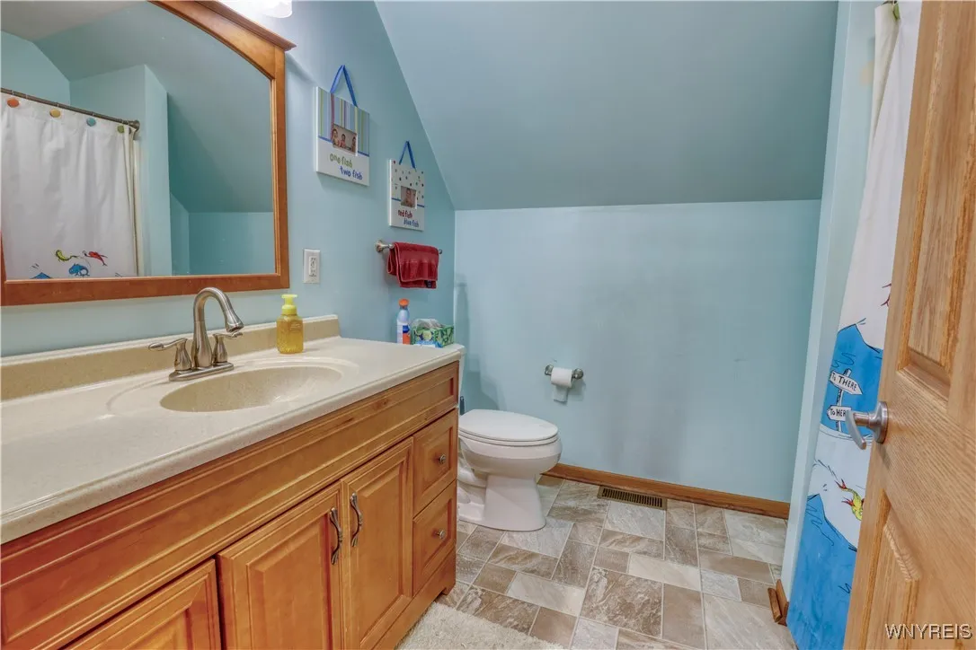 6149 Fairview Lane, Great Valley, New York 14741, Great Valley, New York 14741, 4 Bedrooms Bedrooms, 8 Rooms Rooms,2 BathroomsBathrooms,Residential,For Sale,6149 Fairview Lane, Great Valley, New York 14741,B1618877