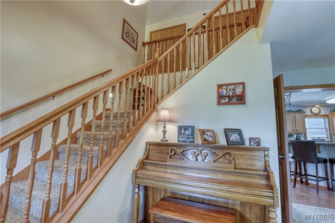 6149 Fairview Lane, Great Valley, New York 14741, Great Valley, New York 14741, 4 Bedrooms Bedrooms, 8 Rooms Rooms,2 BathroomsBathrooms,Residential,For Sale,6149 Fairview Lane, Great Valley, New York 14741,B1618877