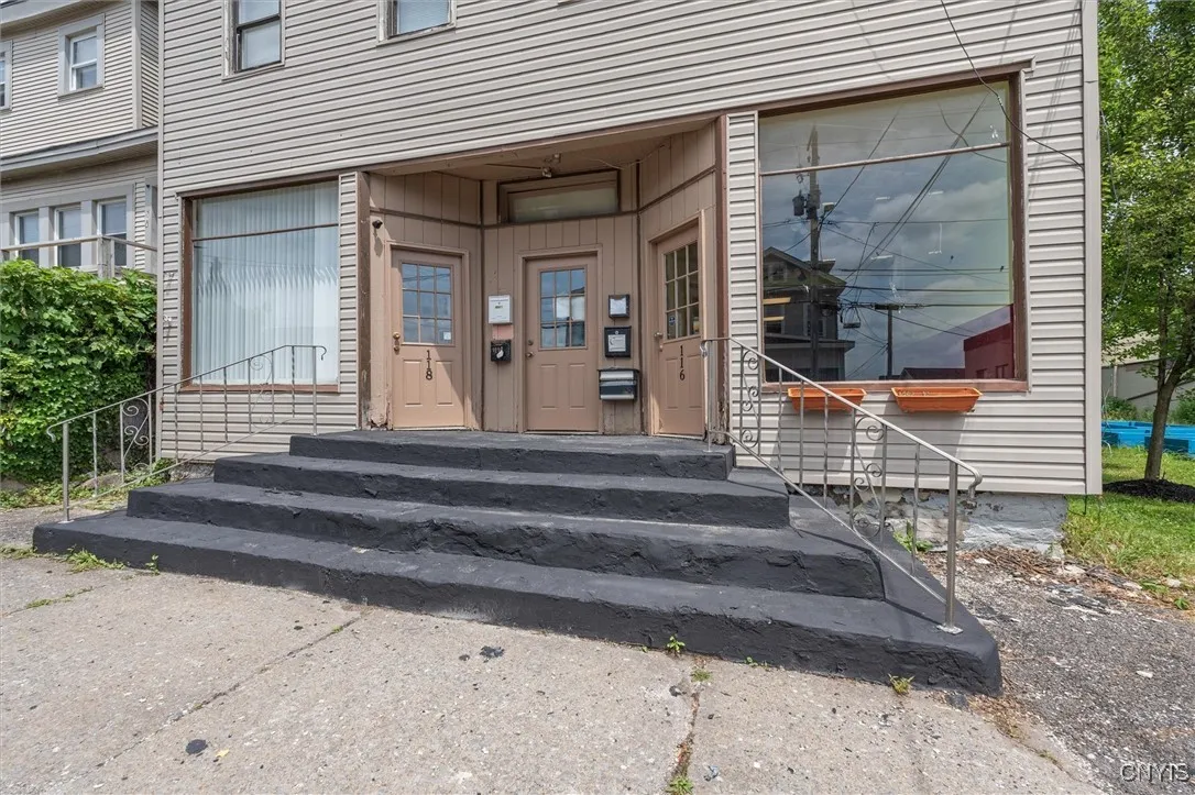 116 West Manlius Street, Dewitt, New York 13057, De Witt, New York 13057, ,Commercial Sale,For Sale,116 West Manlius Street, Dewitt, New York 13057,S1611469