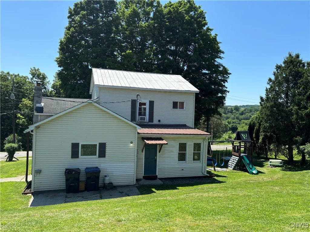24 Bradford Street, Marathon, New York 13803, Marathon, New York 13803, 3 Bedrooms Bedrooms, 7 Rooms Rooms,2 BathroomsBathrooms,Residential,Closed,24 Bradford Street, Marathon, New York 13803,S1618886