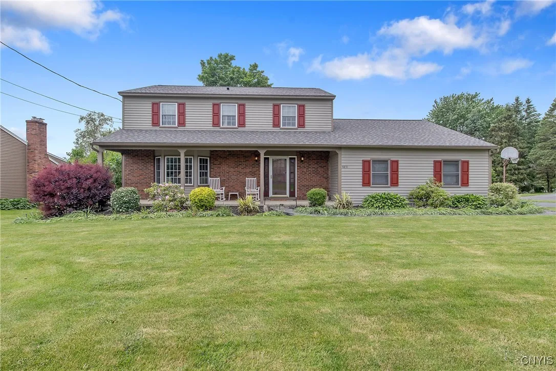 4851 Enders Road, Manlius, New York 13104, Manlius, New York 13104, 4 Bedrooms Bedrooms, 11 Rooms Rooms,2 BathroomsBathrooms,Residential,Closed,4851 Enders Road, Manlius, New York 13104,0,S1612350