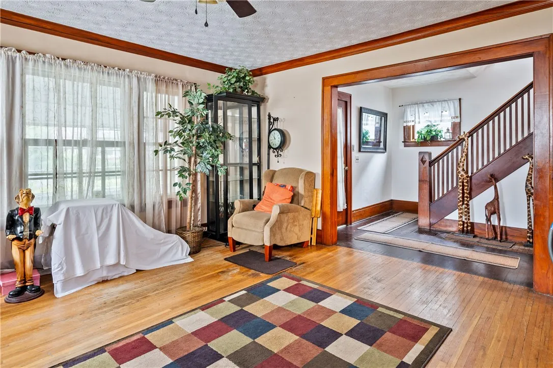 195 Roxborough Road, Rochester, New York 14619, Rochester, New York 14619, 4 Bedrooms Bedrooms, 6 Rooms Rooms,1 BathroomBathrooms,Residential,Closed,195 Roxborough Road, Rochester, New York 14619,0,R1618962