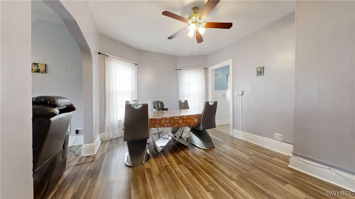 187 Auburn Avenue, Buffalo, New York 14213, Buffalo, New York 14213, 5 Bedrooms Bedrooms, ,2 BathroomsBathrooms,Residential,For Sale,187 Auburn Avenue, Buffalo, New York 14213,B1618787