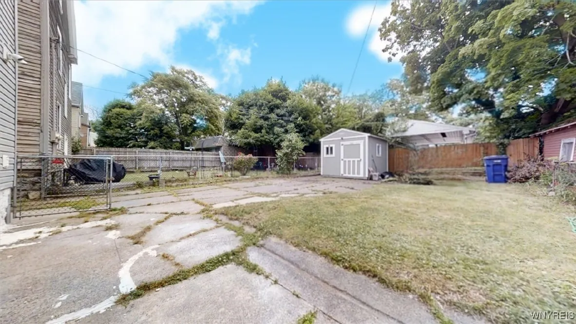 187 Auburn Avenue, Buffalo, New York 14213, Buffalo, New York 14213, 5 Bedrooms Bedrooms, ,2 BathroomsBathrooms,Residential,For Sale,187 Auburn Avenue, Buffalo, New York 14213,B1618787