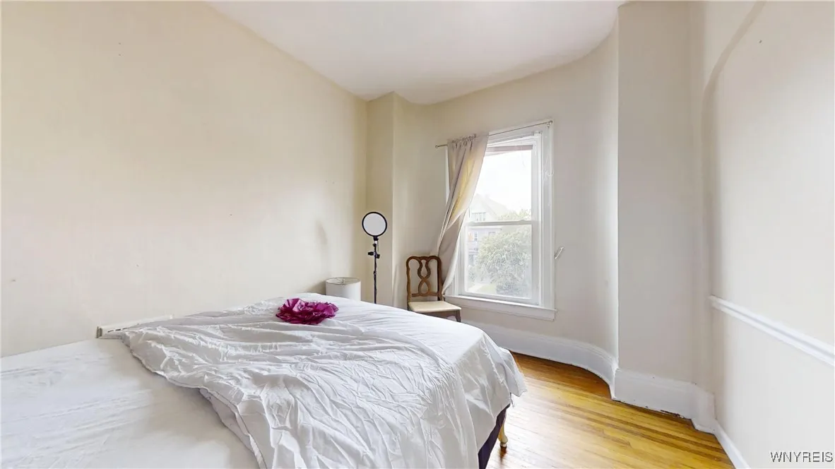 187 Auburn Avenue, Buffalo, New York 14213, Buffalo, New York 14213, 5 Bedrooms Bedrooms, ,2 BathroomsBathrooms,Residential,For Sale,187 Auburn Avenue, Buffalo, New York 14213,B1618787