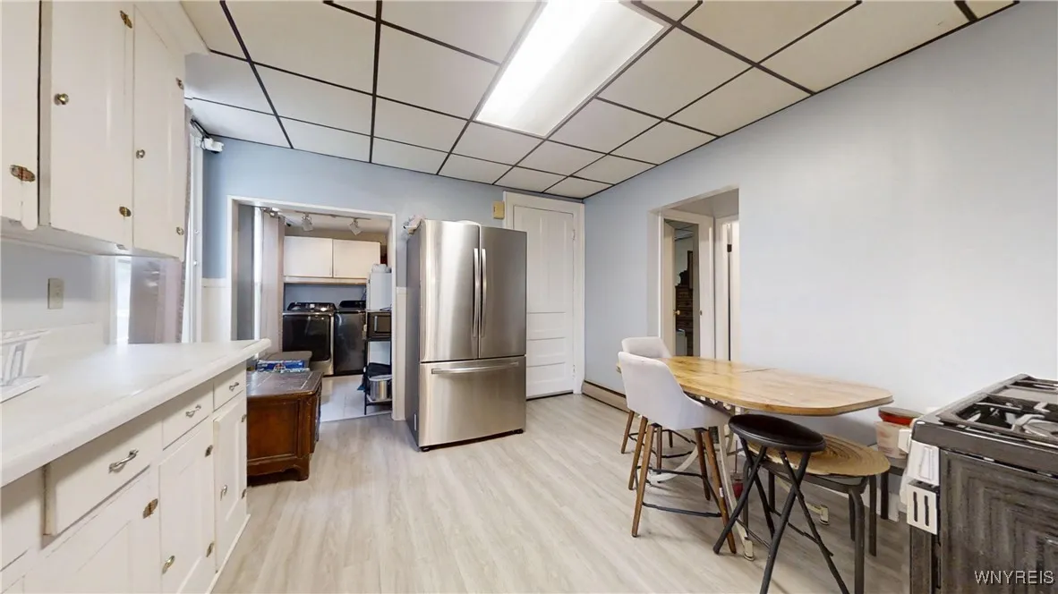 187 Auburn Avenue, Buffalo, New York 14213, Buffalo, New York 14213, 5 Bedrooms Bedrooms, ,2 BathroomsBathrooms,Residential,For Sale,187 Auburn Avenue, Buffalo, New York 14213,B1618787