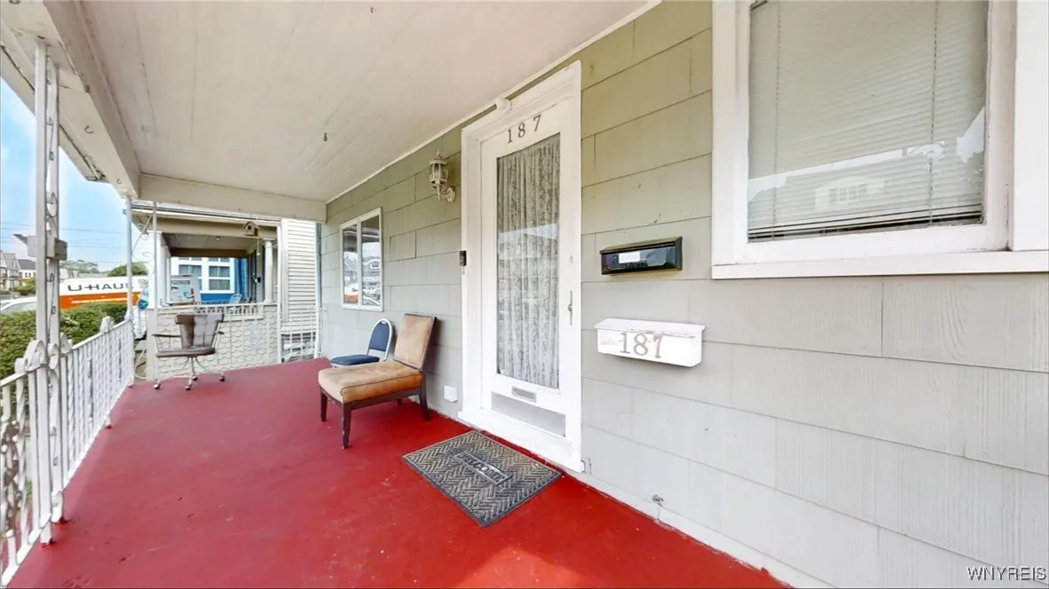 187 Auburn Avenue, Buffalo, New York 14213, Buffalo, New York 14213, 5 Bedrooms Bedrooms, ,2 BathroomsBathrooms,Residential,For Sale,187 Auburn Avenue, Buffalo, New York 14213,B1618787