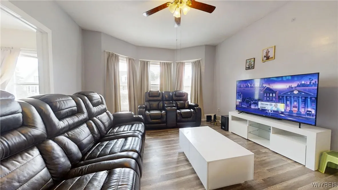 187 Auburn Avenue, Buffalo, New York 14213, Buffalo, New York 14213, 5 Bedrooms Bedrooms, ,2 BathroomsBathrooms,Residential,For Sale,187 Auburn Avenue, Buffalo, New York 14213,B1618787