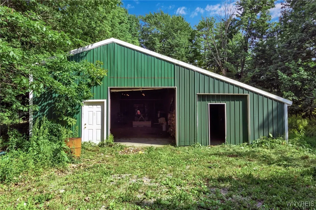 Barn