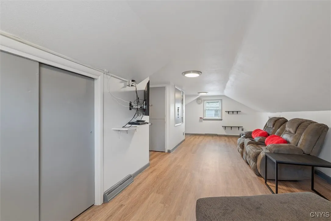 808 Ballantyne Road, Syracuse, New York 13207, Syracuse, New York 13207, 3 Bedrooms Bedrooms, 5 Rooms Rooms,2 BathroomsBathrooms,Residential,Closed,808 Ballantyne Road, Syracuse, New York 13207,0,S1618622