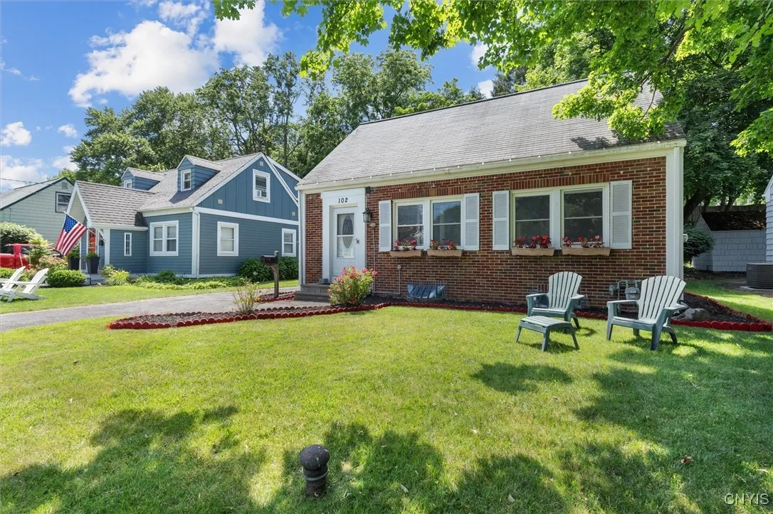 102 Westmont Road, Geddes, New York 13219, Geddes, New York 13219, 4 Bedrooms Bedrooms, 8 Rooms Rooms,1 BathroomBathrooms,Residential,Closed,102 Westmont Road, Geddes, New York 13219,0,S1618869