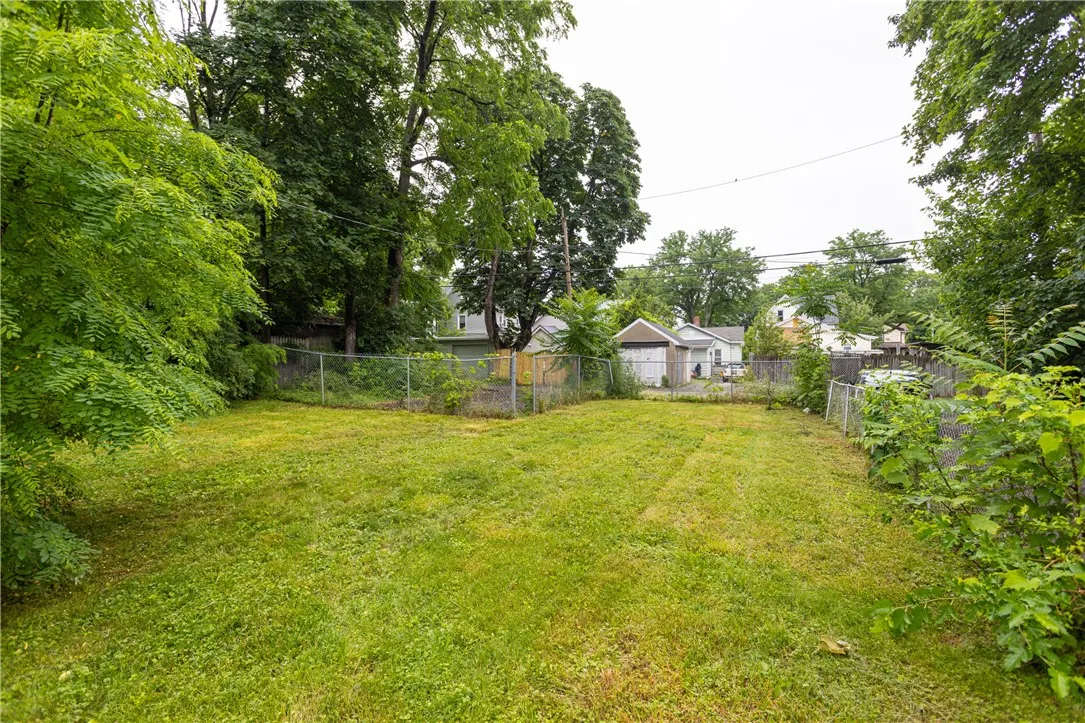 72 Weld Street, Rochester, New York 14605, Rochester, New York 14605, 4 Bedrooms Bedrooms, 7 Rooms Rooms,1 BathroomBathrooms,Residential,For Sale,72 Weld Street, Rochester, New York 14605,R1618746