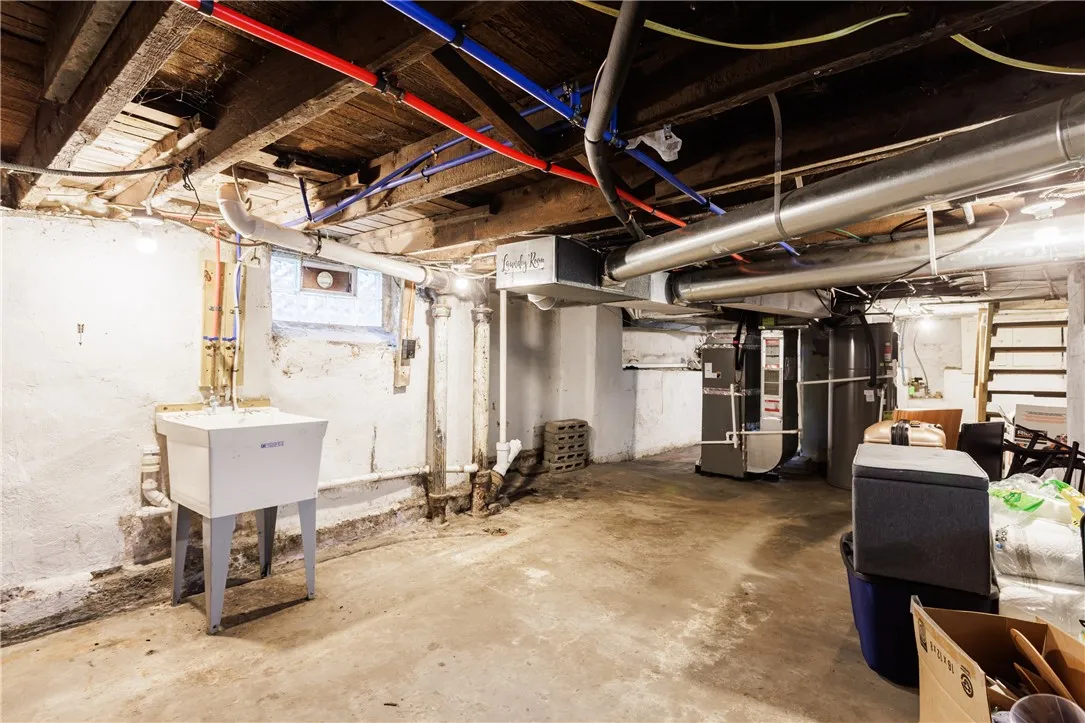 72 Weld Street, Rochester, New York 14605, Rochester, New York 14605, 4 Bedrooms Bedrooms, 7 Rooms Rooms,1 BathroomBathrooms,Residential,For Sale,72 Weld Street, Rochester, New York 14605,R1618746