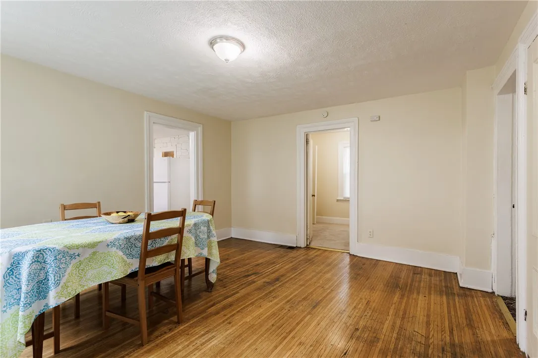 72 Weld Street, Rochester, New York 14605, Rochester, New York 14605, 4 Bedrooms Bedrooms, 7 Rooms Rooms,1 BathroomBathrooms,Residential,For Sale,72 Weld Street, Rochester, New York 14605,R1618746