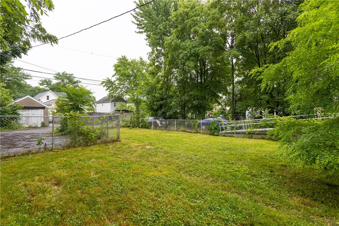 72 Weld Street, Rochester, New York 14605, Rochester, New York 14605, 4 Bedrooms Bedrooms, 7 Rooms Rooms,1 BathroomBathrooms,Residential,For Sale,72 Weld Street, Rochester, New York 14605,R1618746
