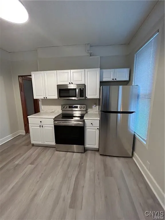 309 Hamilton Street, Syracuse, New York 13204, Syracuse, New York 13204, 2 Bedrooms Bedrooms, 6 Rooms Rooms,1 BathroomBathrooms,Residential Lease,For Rent,309 Hamilton Street, Syracuse, New York 13204,S1619002