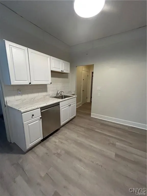 309 Hamilton Street, Syracuse, New York 13204, Syracuse, New York 13204, 2 Bedrooms Bedrooms, 6 Rooms Rooms,1 BathroomBathrooms,Residential Lease,For Rent,309 Hamilton Street, Syracuse, New York 13204,S1619002
