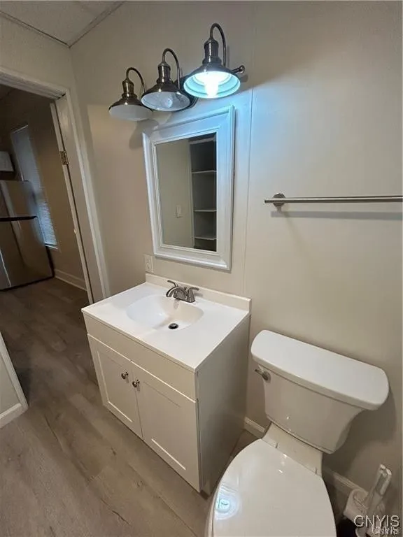 309 Hamilton Street, Syracuse, New York 13204, Syracuse, New York 13204, 2 Bedrooms Bedrooms, 6 Rooms Rooms,1 BathroomBathrooms,Residential Lease,For Rent,309 Hamilton Street, Syracuse, New York 13204,S1619002